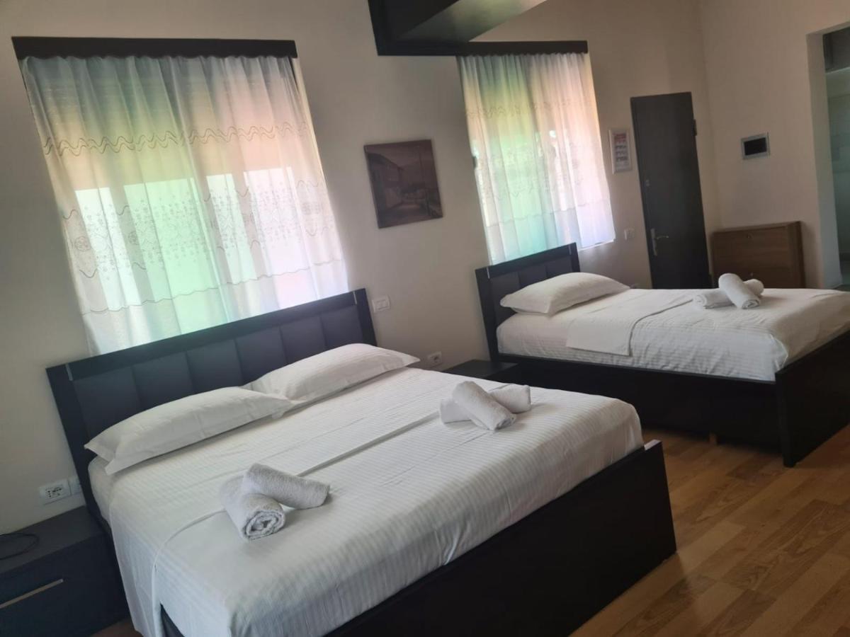 Vila 32 Берат Екстер'єр фото