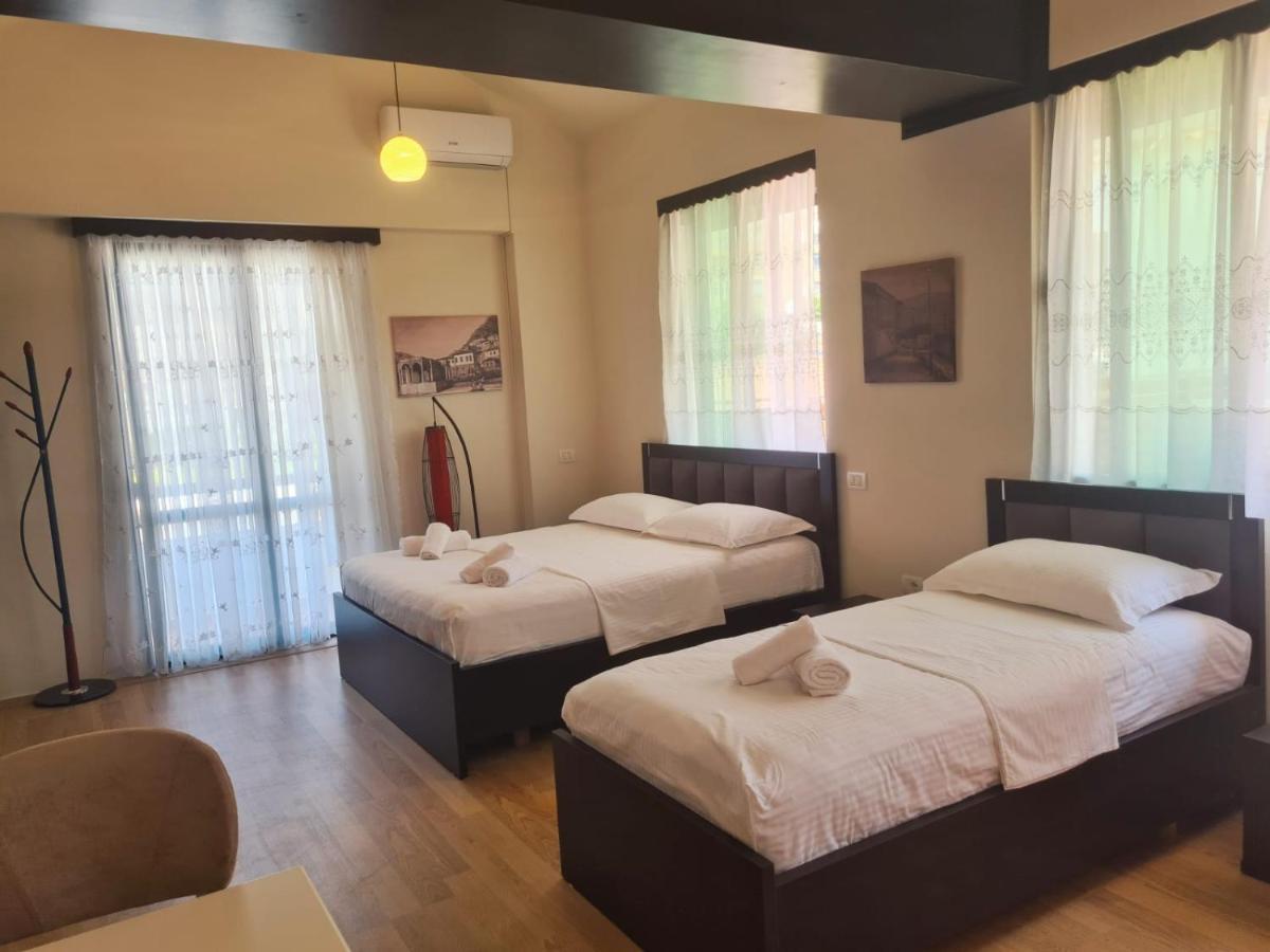 Vila 32 Берат Екстер'єр фото