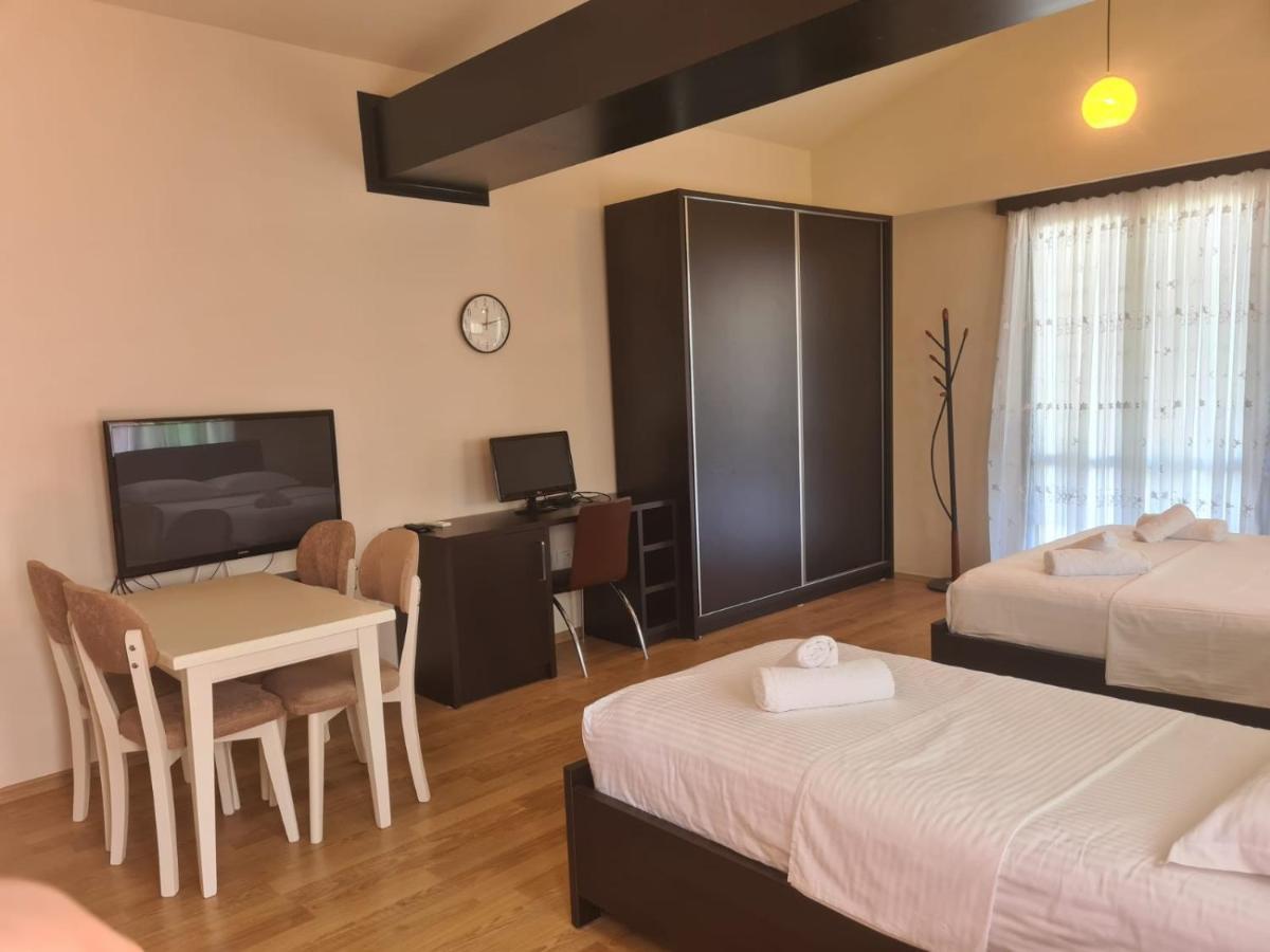 Vila 32 Берат Екстер'єр фото