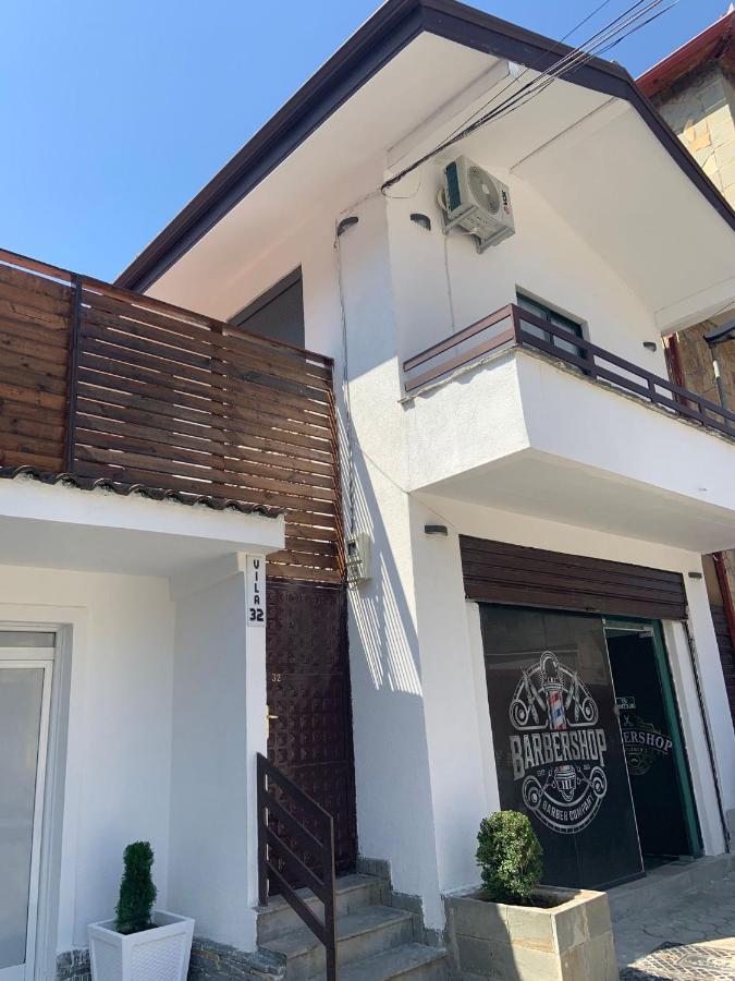 Vila 32 Берат Екстер'єр фото